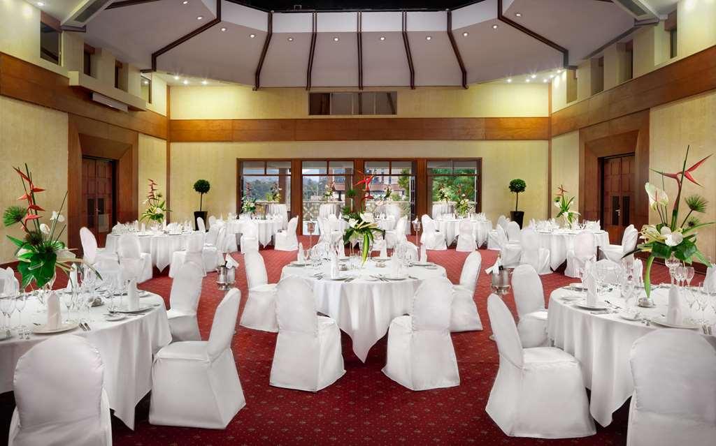 Hotel Hilton Yaoundé Facilidades foto